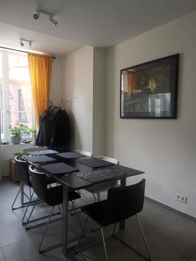 Nostalgia Homestay Брюж Екстериор снимка