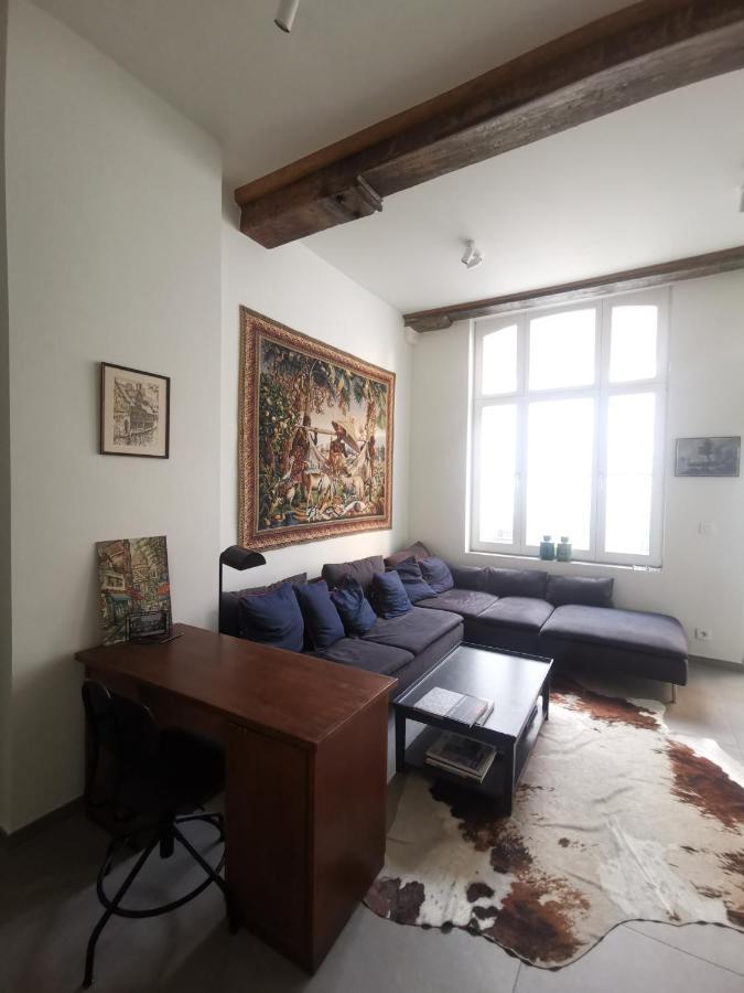 Nostalgia Homestay Брюж Екстериор снимка